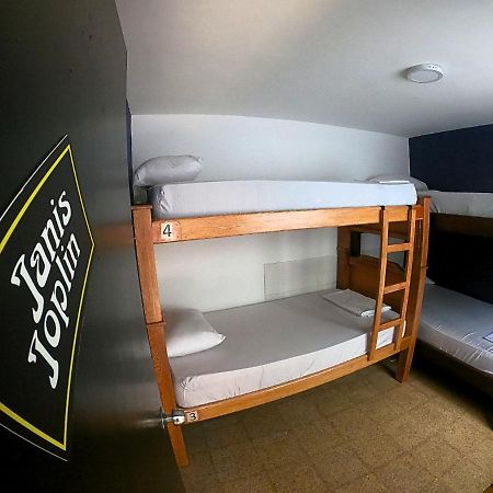 Rock Hostel Medellín Esterno foto