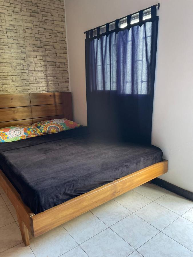 Rock Hostel Medellín Esterno foto