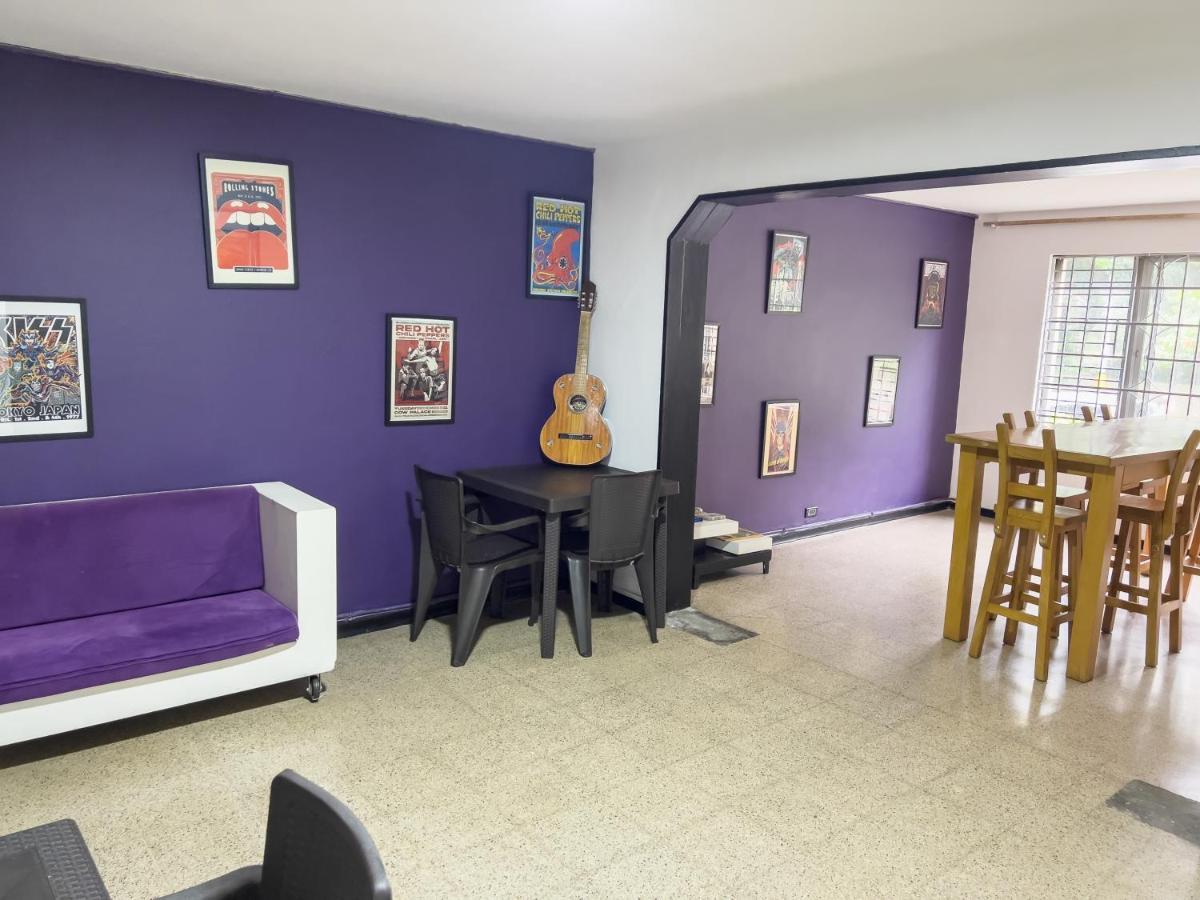 Rock Hostel Medellín Esterno foto