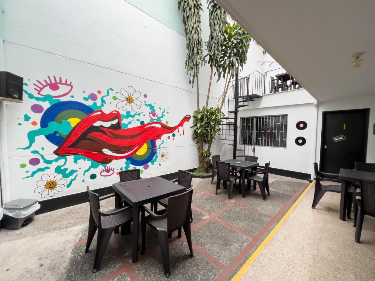 Rock Hostel Medellín Esterno foto